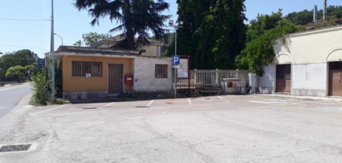 Dettaglio immagine commerciale layout